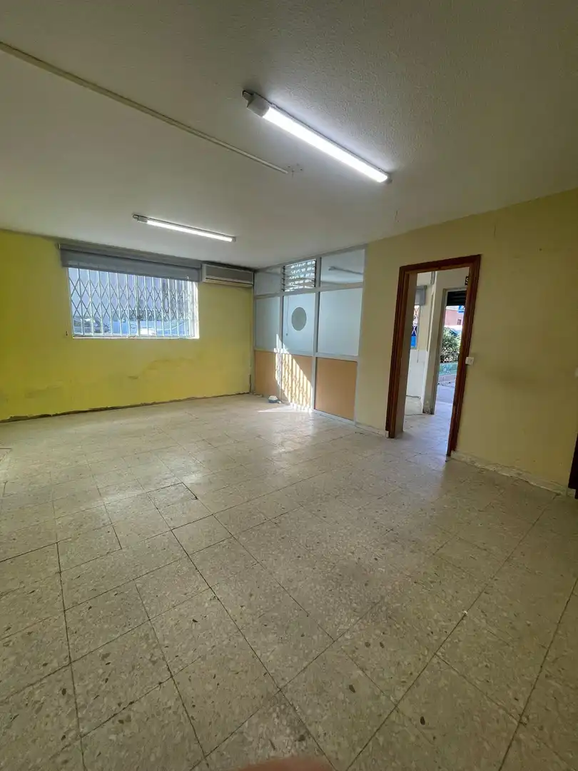 Local de alquiler en Fuenlabrada con Aire acondicionado
