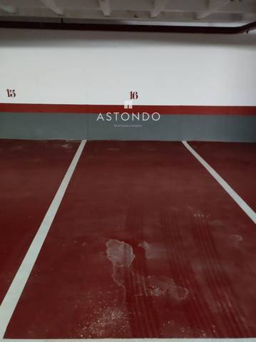 Garaje en Alquiler en Papa Negro en Conde Orgaz - Piovera