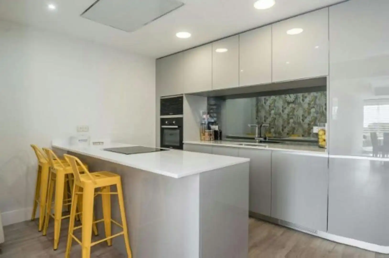 Küche von Wohnung zur untervermieten in Madrid mit Klimaanlage, Heizung und Möbliert