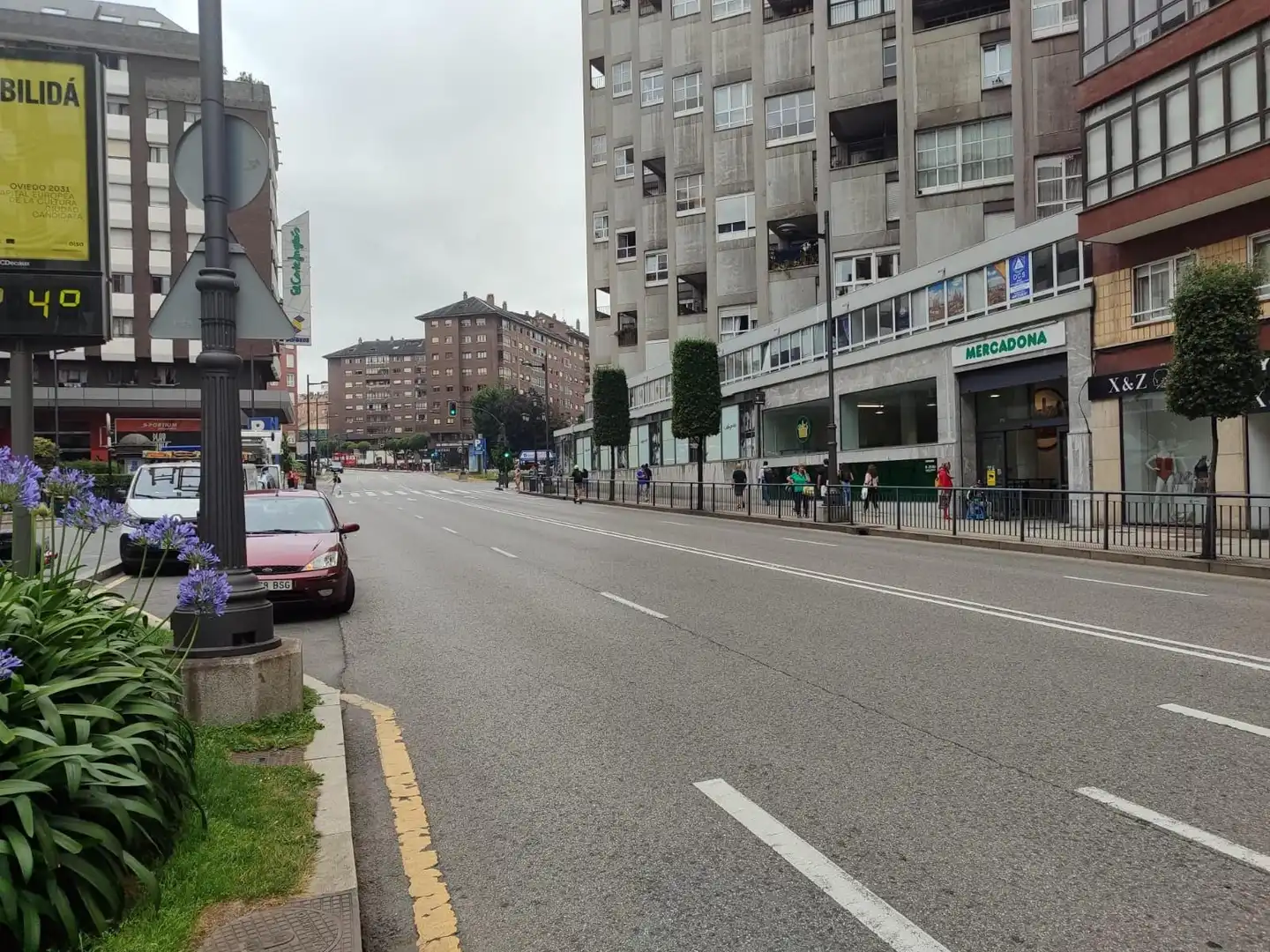 Vista exterior de Garatge en venda en Oviedo 