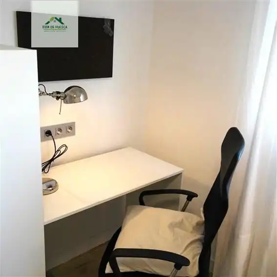 Piso de alquiler en Huesca con Calefacción y Amueblado