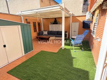 Piso con jardín en venta en La Alhóndiga