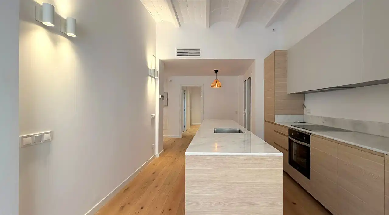Kitchen of Flat for sale in Barcelona  with Air Conditioner, Parquet flooring and Terrace