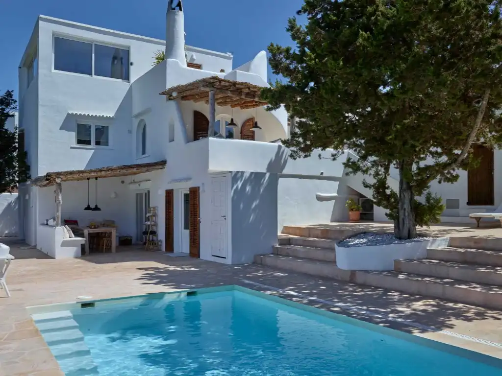 Casa con piscina en venta en Cala Vedella-Cala Tarida