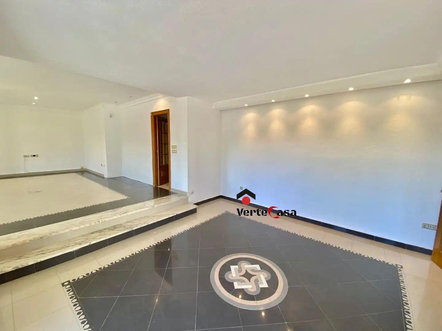 Chalet en venta en Las Mimosas, imagen 3