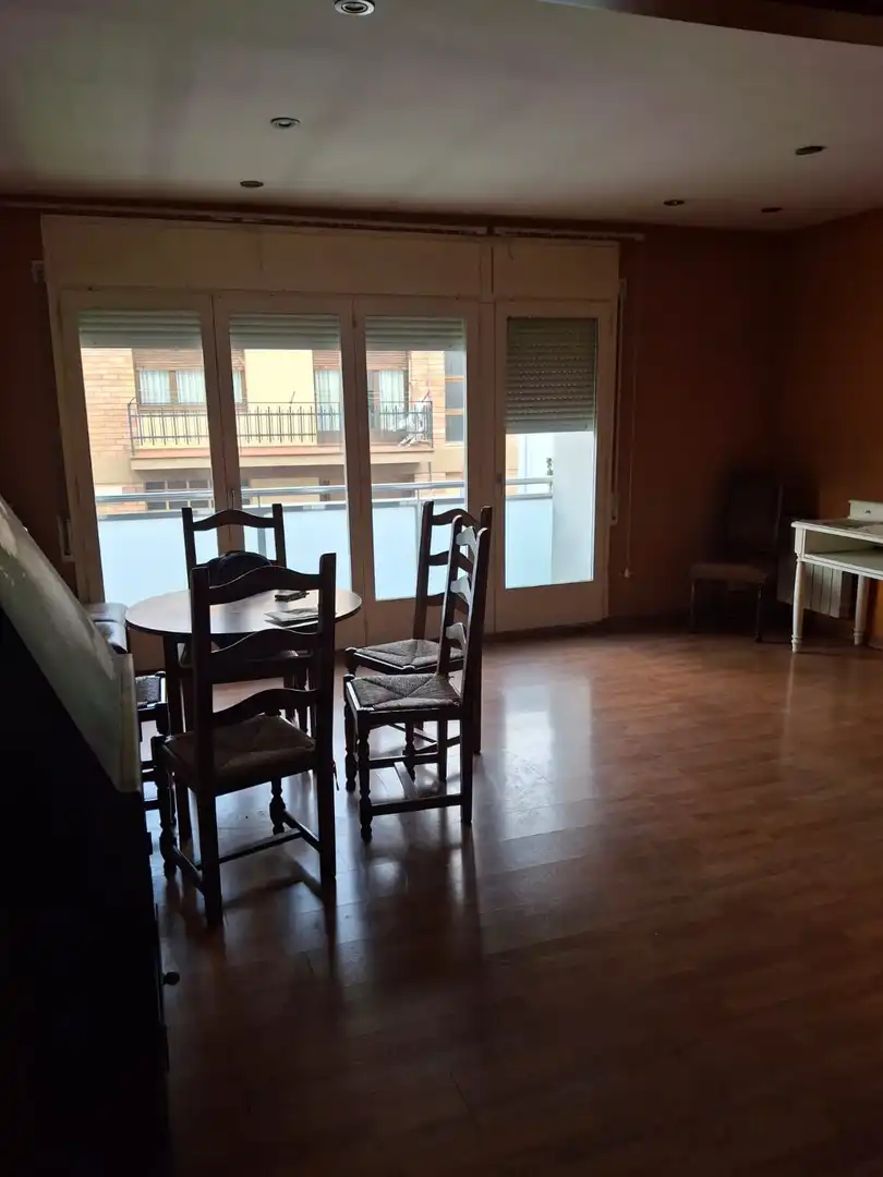Comedor de Casa adosada en venta en Olot