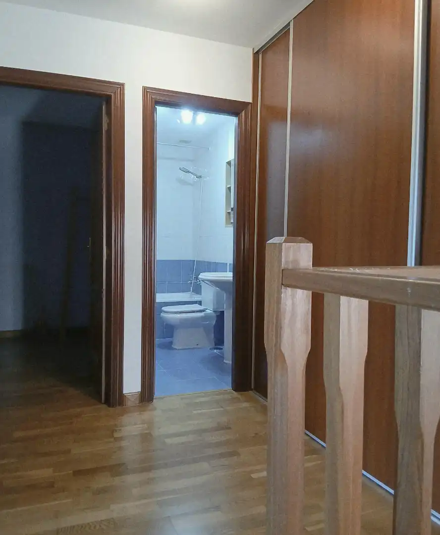 Baño de Dúplex en venta en Penagos con Calefacción, Parquet y Amueblado