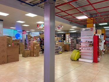 Nave industrial in affitto a COMERCIO