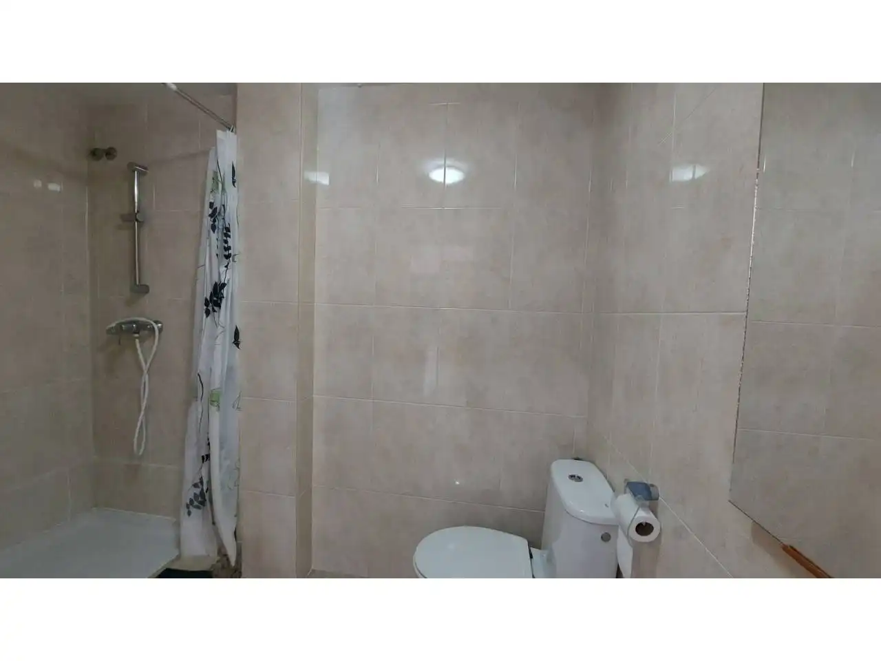Bathroom of Flat for rent in Cubelles  with Air Conditioner, Heating and Terrace