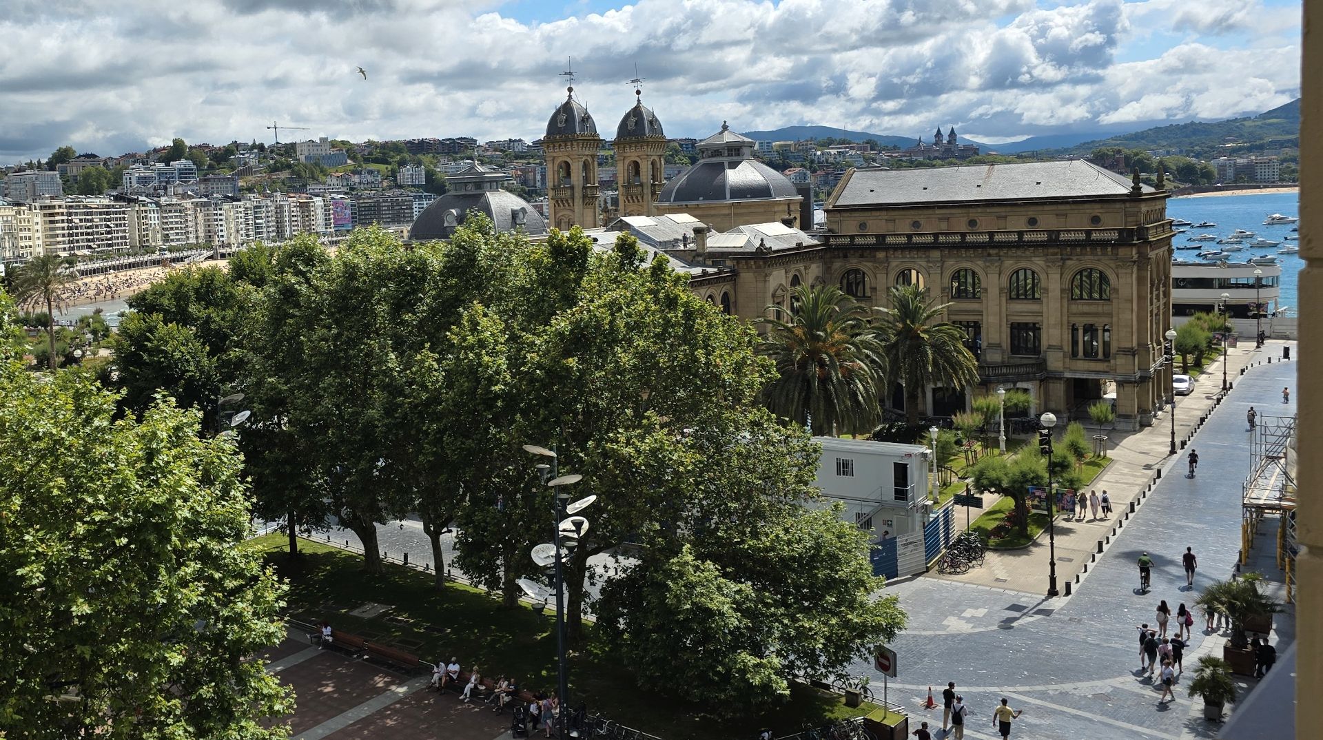Vista exterior de Pis en venda en Donostia - San Sebastián  amb Aire condicionat, Calefacció i Terrassa