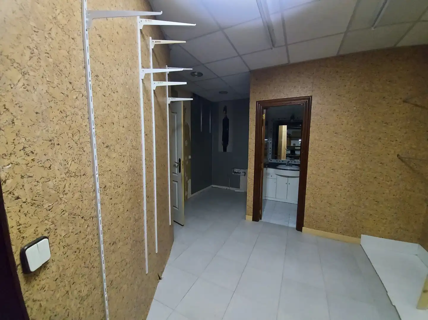 Business premises for sale in Logroño - Duquesa de la Victoria, imagen 16