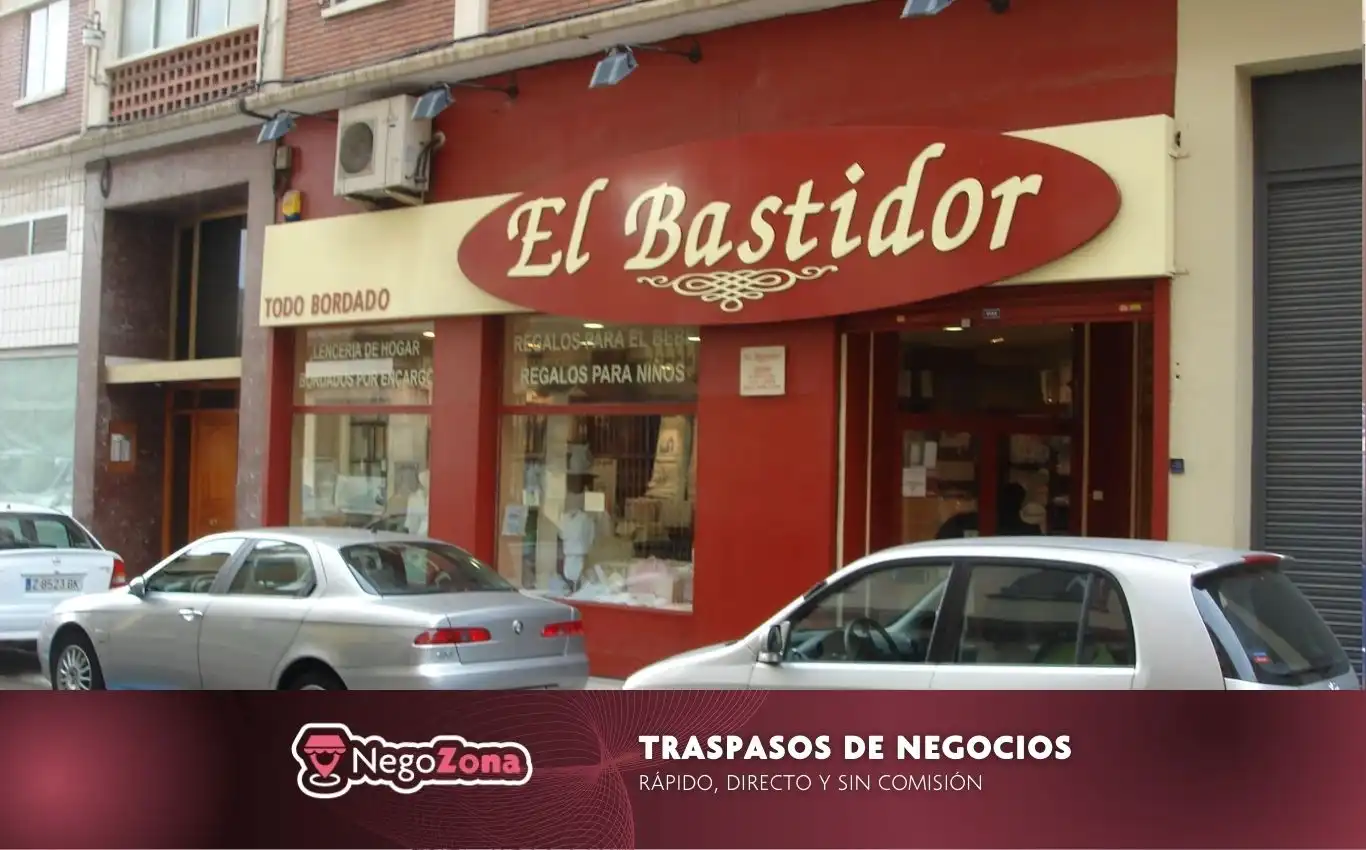 Local comercial en traspàs a Calle de la Paz 28, imagen 2