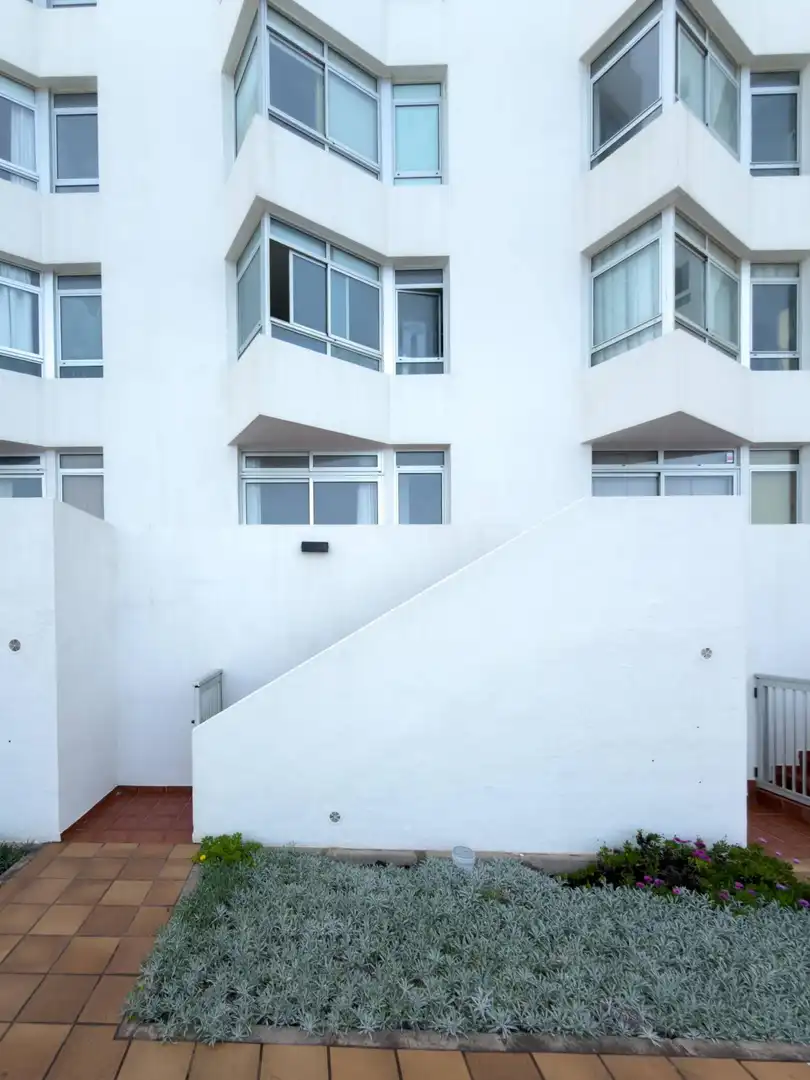 Vista exterior de Apartament en venda en San Cristóbal de la Laguna amb Jardí privat, Terrassa i Piscina comunitària