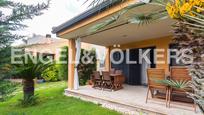 Terrace of House or chalet for sale in Chiva  with Air Conditioner and Swimming Pool