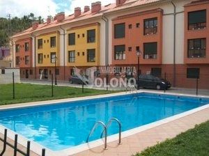 Piscina de Apartamento en venta en Cuzcurrita de Río Tirón con Calefacción, Terraza y Trastero