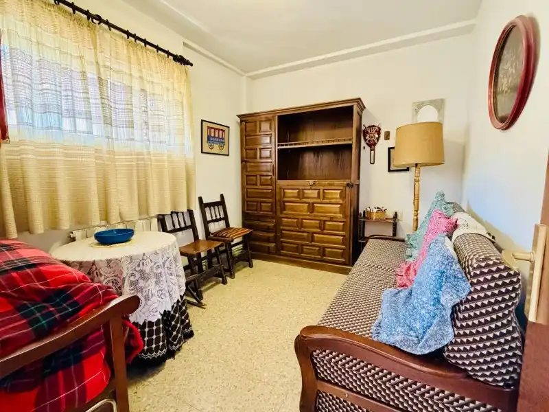 Sala d'estar de Dúplex en venda en El Espinar amb Calefacció, Jardí privat i Terrassa