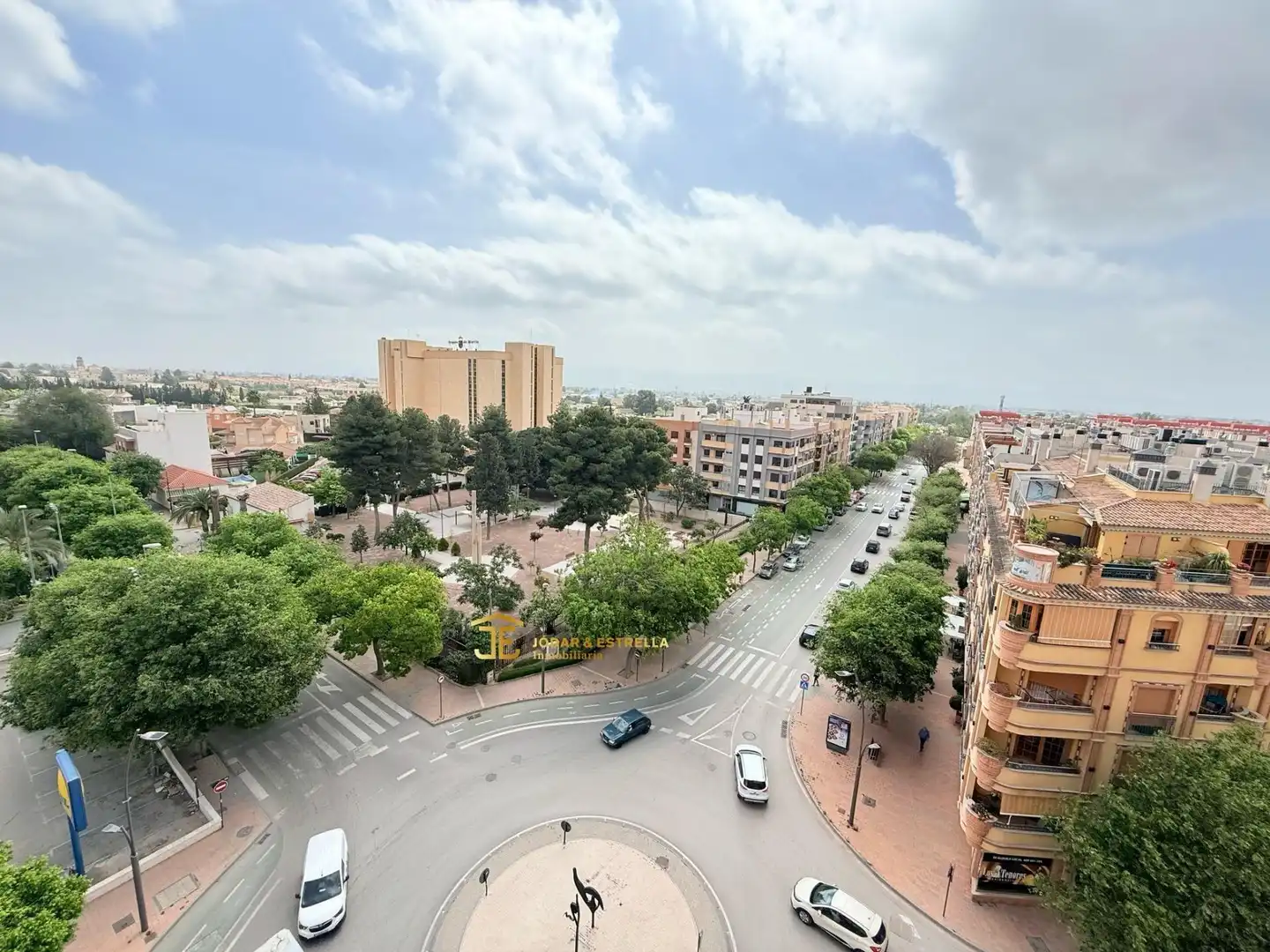 Vista exterior de Ático en venta en Lorca con Aire acondicionado, Calefacción y Jardín privado