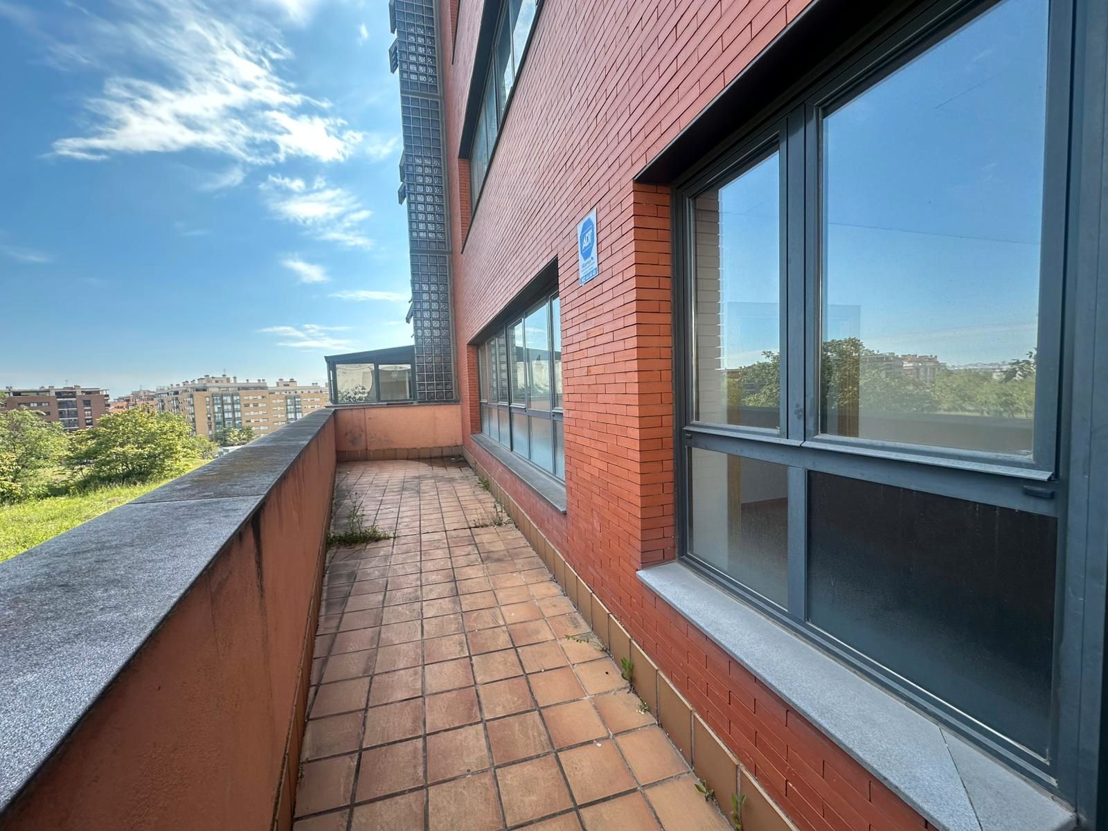Premises for sale in PAU de Carabanchel