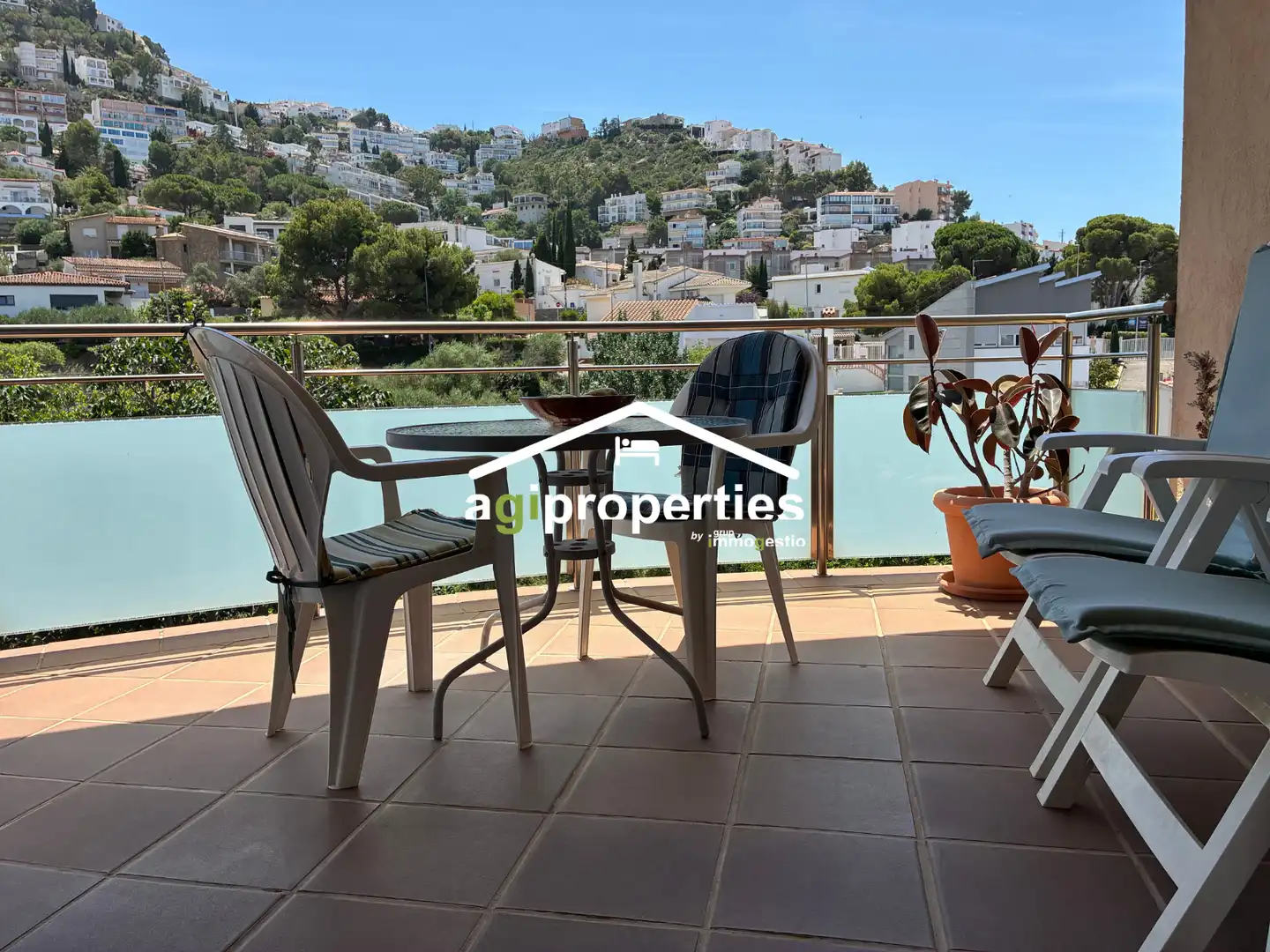 Vista exterior de Piso en venta en Roses con Calefacción y Terraza