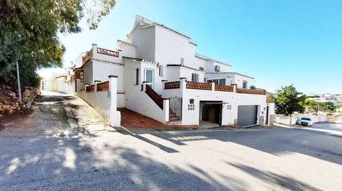 Foto 2 de Casa adosada en venda a Calahonda, Mijas