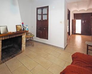 Casa adosada en venda a Tormos