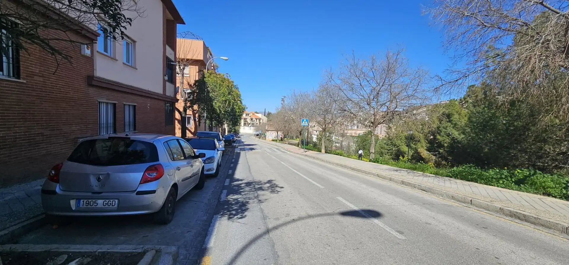 Außenansicht von Garage zum Verkauf in Granada