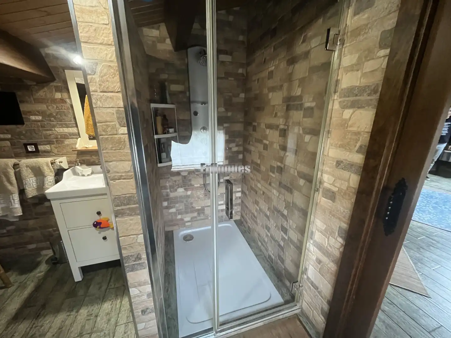 Badezimmer von Haus oder Chalet zum Verkauf in Rubí mit Klimaanlage, Heizung und Privatgarten