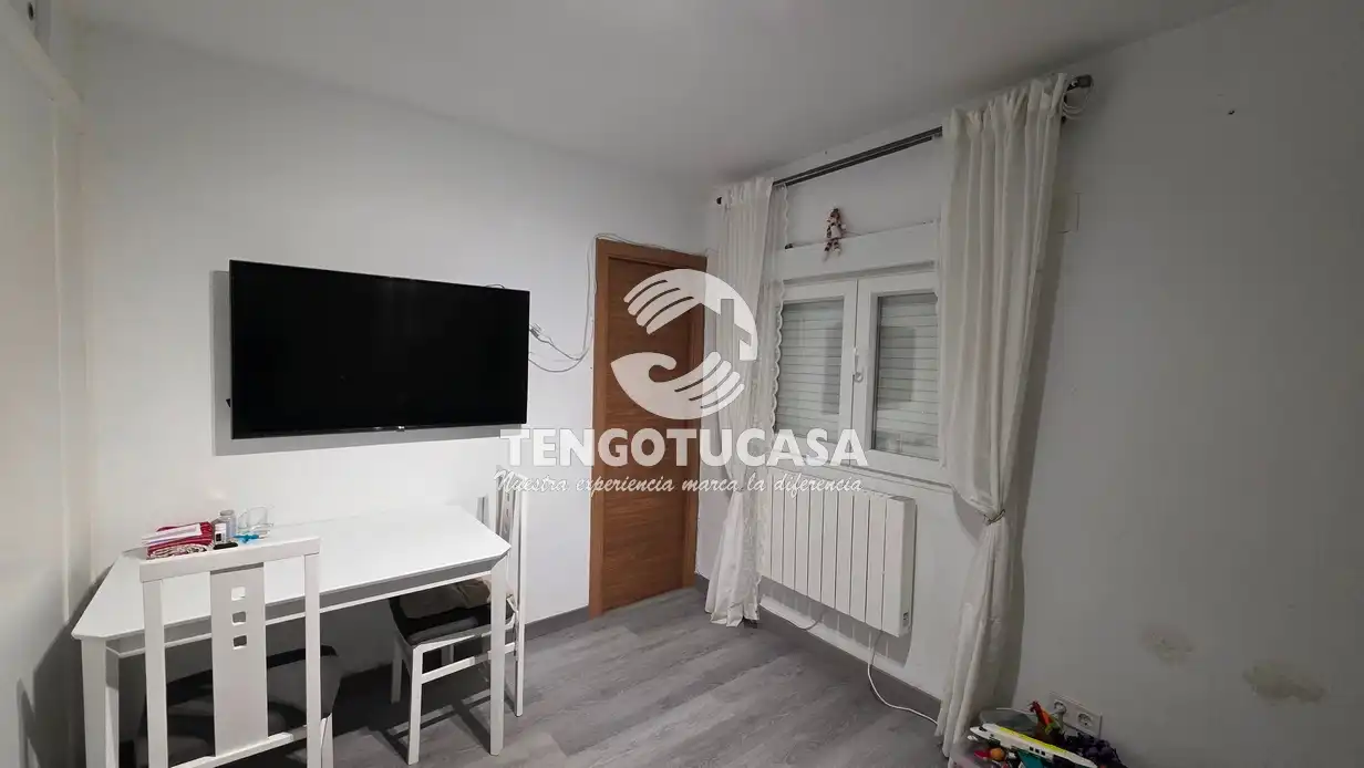 Schlafzimmer von Wohnung zum Verkauf in  Madrid Capital mit Heizung, Möbliert und Ofen