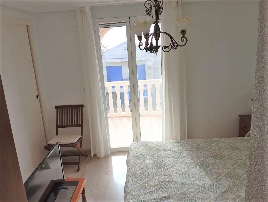Habitación de Casa o chalet de alquiler en Santa Pola con Calefacción, Terraza y Amueblado