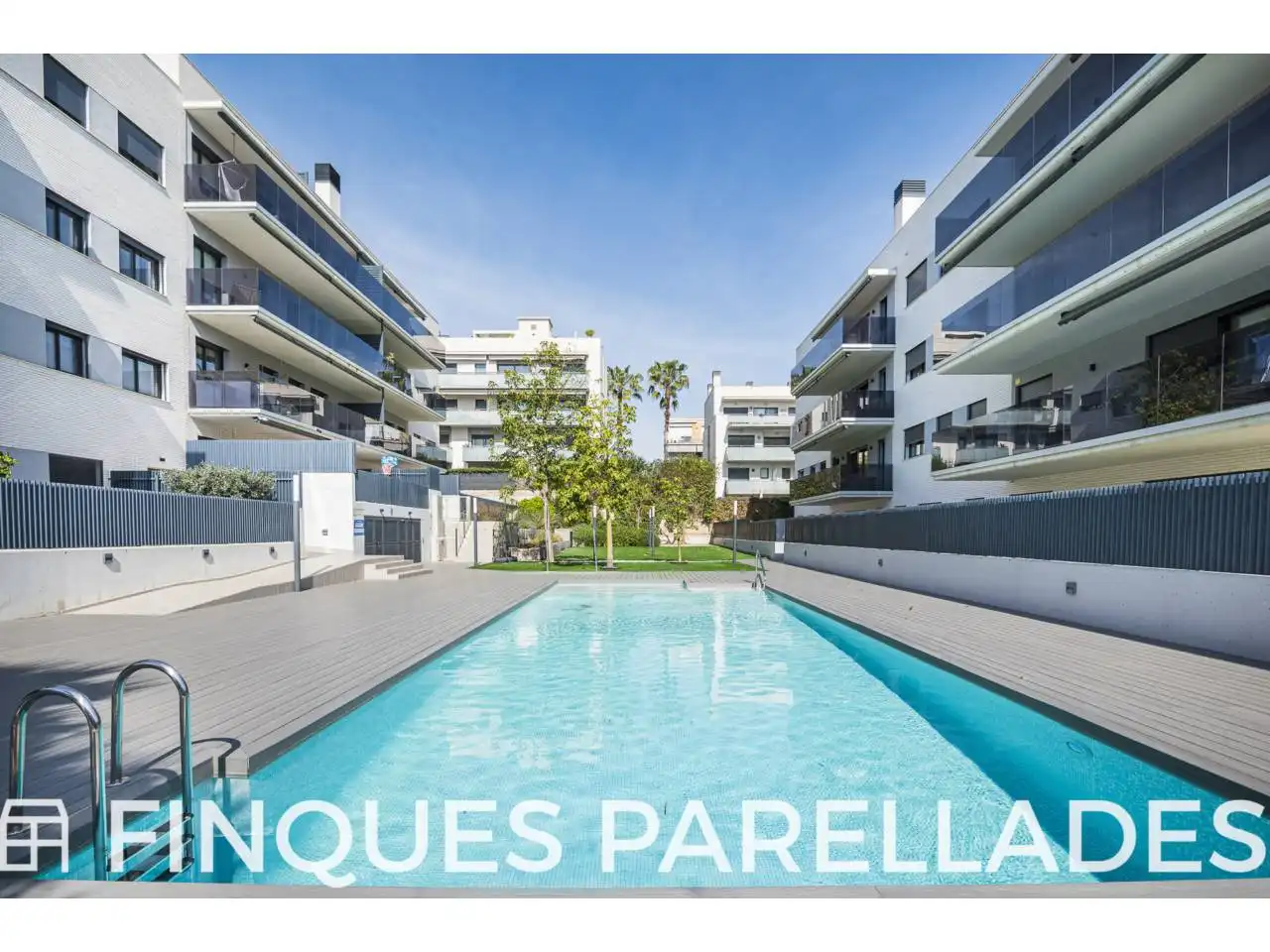 Vista exterior de Piso en venta en Sitges con Aire acondicionado, Calefacción y Jardín privado