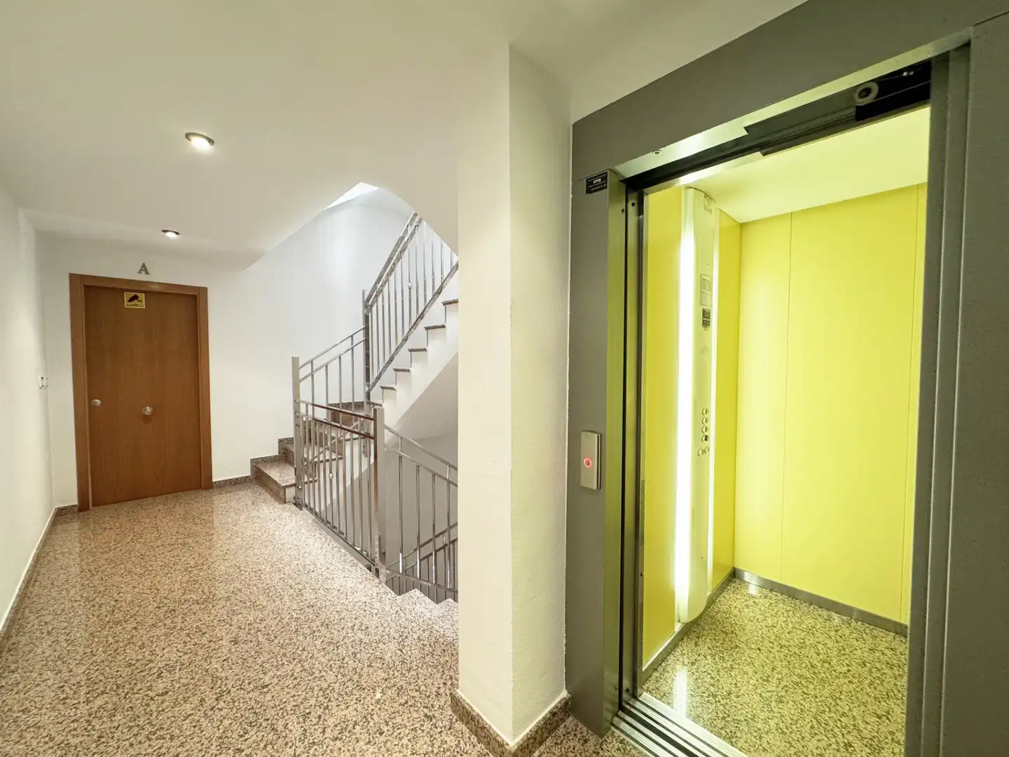Appartamento con terrazza in vendita a Calle Falcón, imagen 27