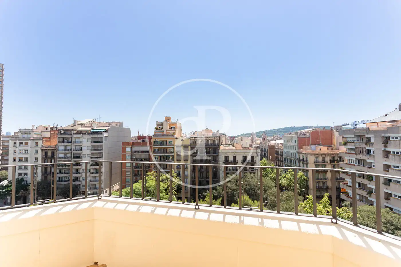 Terrassa de Pis de lloguer en Barcelona amb Aire condicionat, Calefacció i Balcó