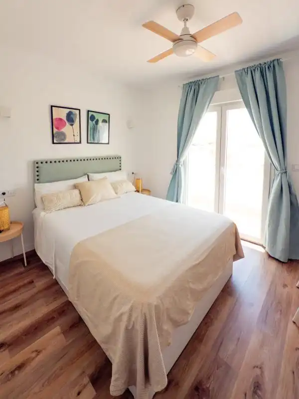 Habitación de Ático en venta en Málaga con Aire acondicionado, Calefacción y Terraza