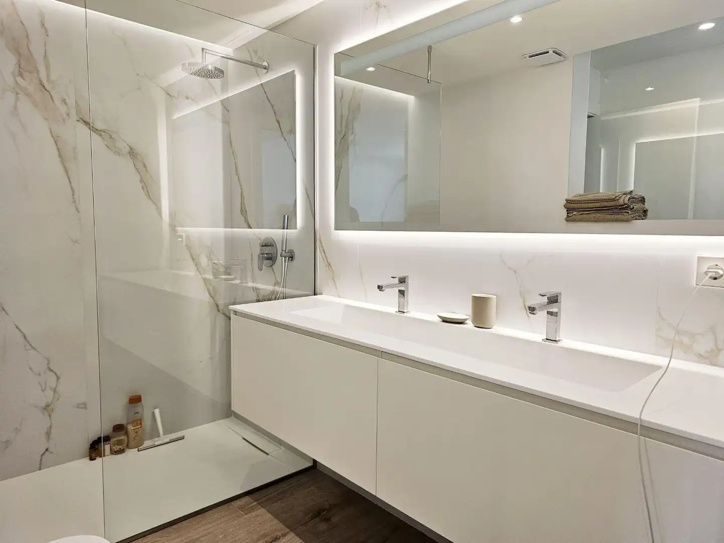 Badezimmer von Wohnungen zur Miete in Pedreguer mit Klimaanlage, Heizung und Privatgarten