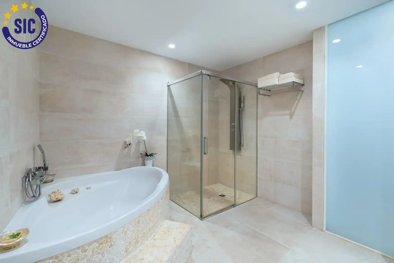 Baño de Edificio en venta en Castellón de la Plana / Castelló de la Plana