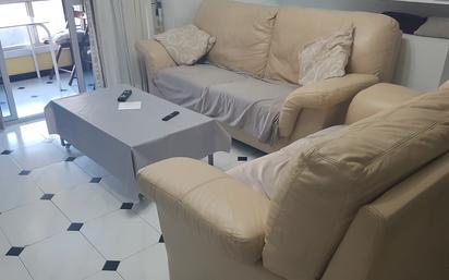 Living room of Flat for sale in Málaga Capital  with Terrace, Oven and Washing machine