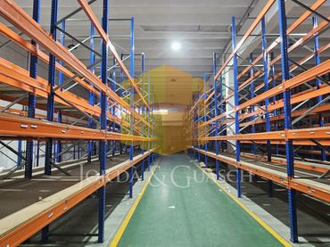 Industrial building with lift for sale in Carretera Corbera 1