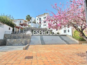 House with balcony for sale in Altea ciudad
