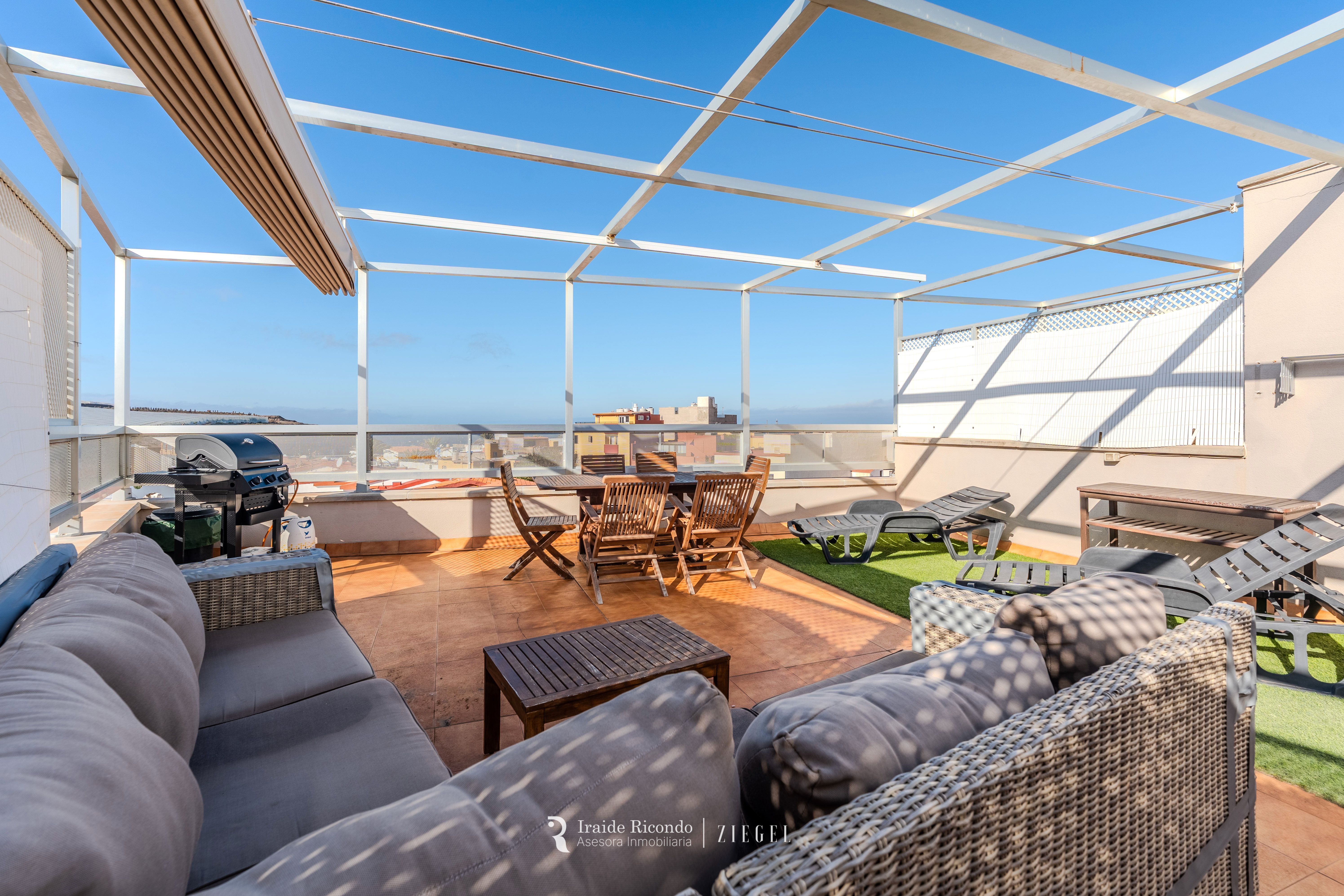 Terrassa de Àtic en venda en Gáldar amb Aire condicionat, Traster i Piscina