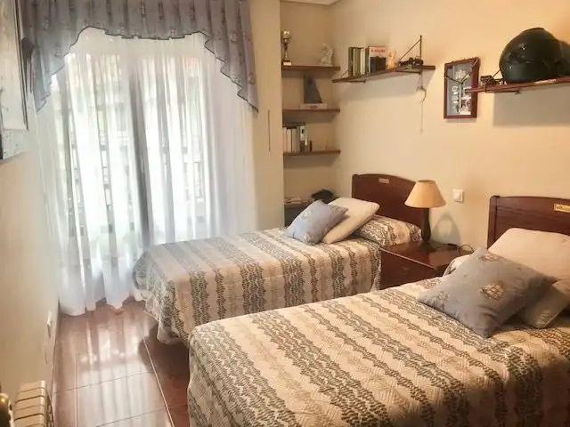 Habitación de Piso en venta en Noja con Calefacción, Terraza y Amueblado