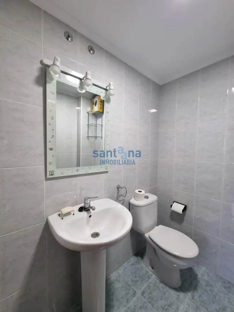 Bathroom of Apartments for rent in Valverde de la Virgen  with Heating, Parquet flooring and Terrace
