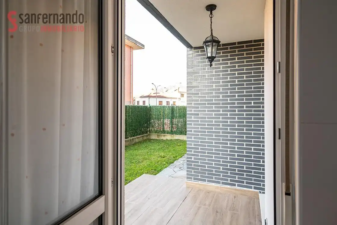 Terraza de Planta baja en venta en Valle de Mena con Calefacción y Jardín privado