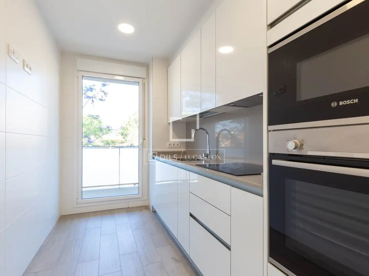 Cocina de Piso de alquiler en Sant Feliu de Llobregat con Aire acondicionado, Terraza y Trastero