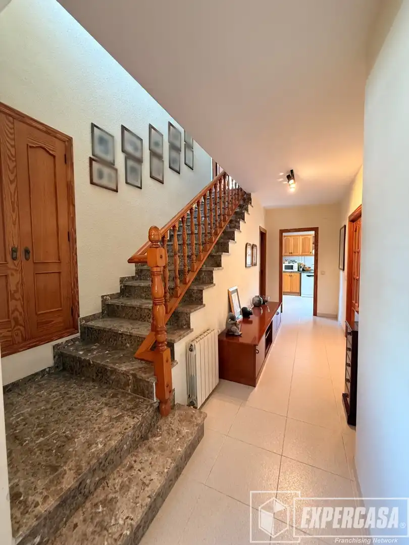 Casa o xalet en venda en Riba-roja de Túria amb Aire condicionat, Calefacció i Terrassa