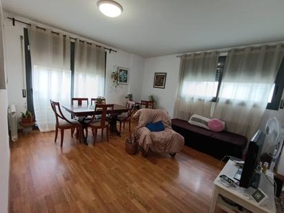 Living room of Flat for sale in Girona Capital  with Heating and Parquet flooring