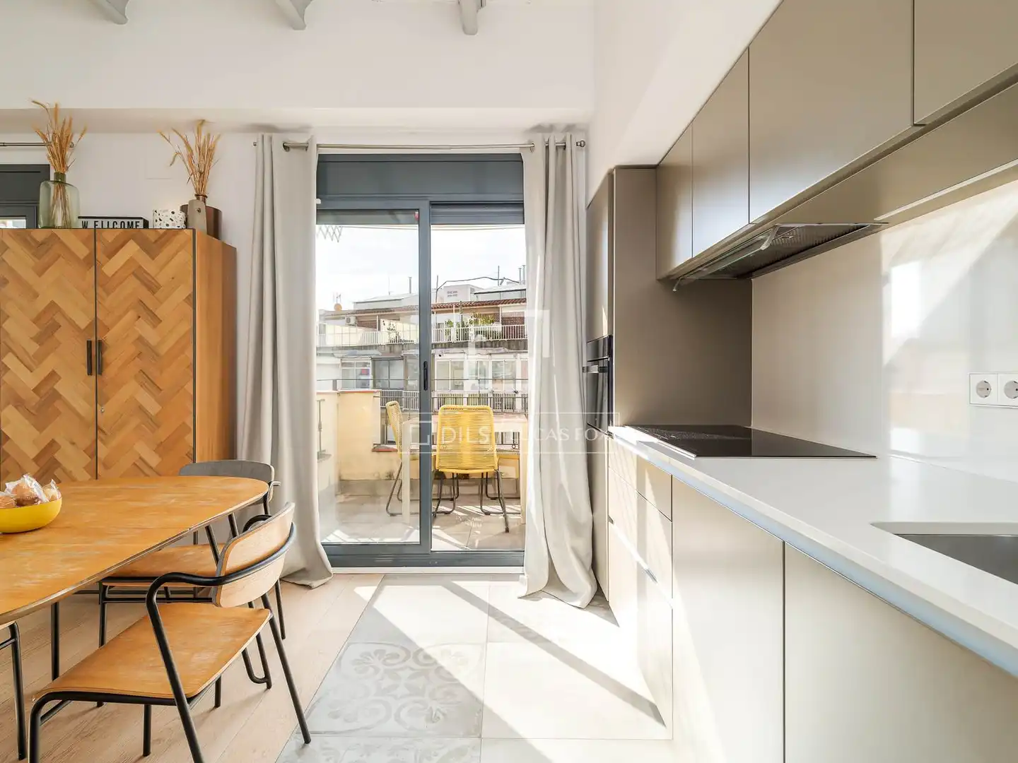 Terrasse von Dachboden zum Verkauf in Barcelona mit Klimaanlage, Heizung und Terrasse