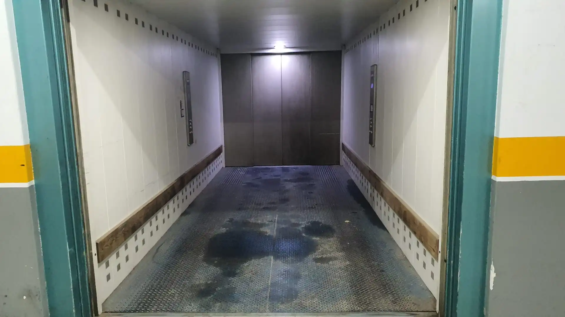 Individuel avec ascenseur à vendre à Avenida de Blanca 10