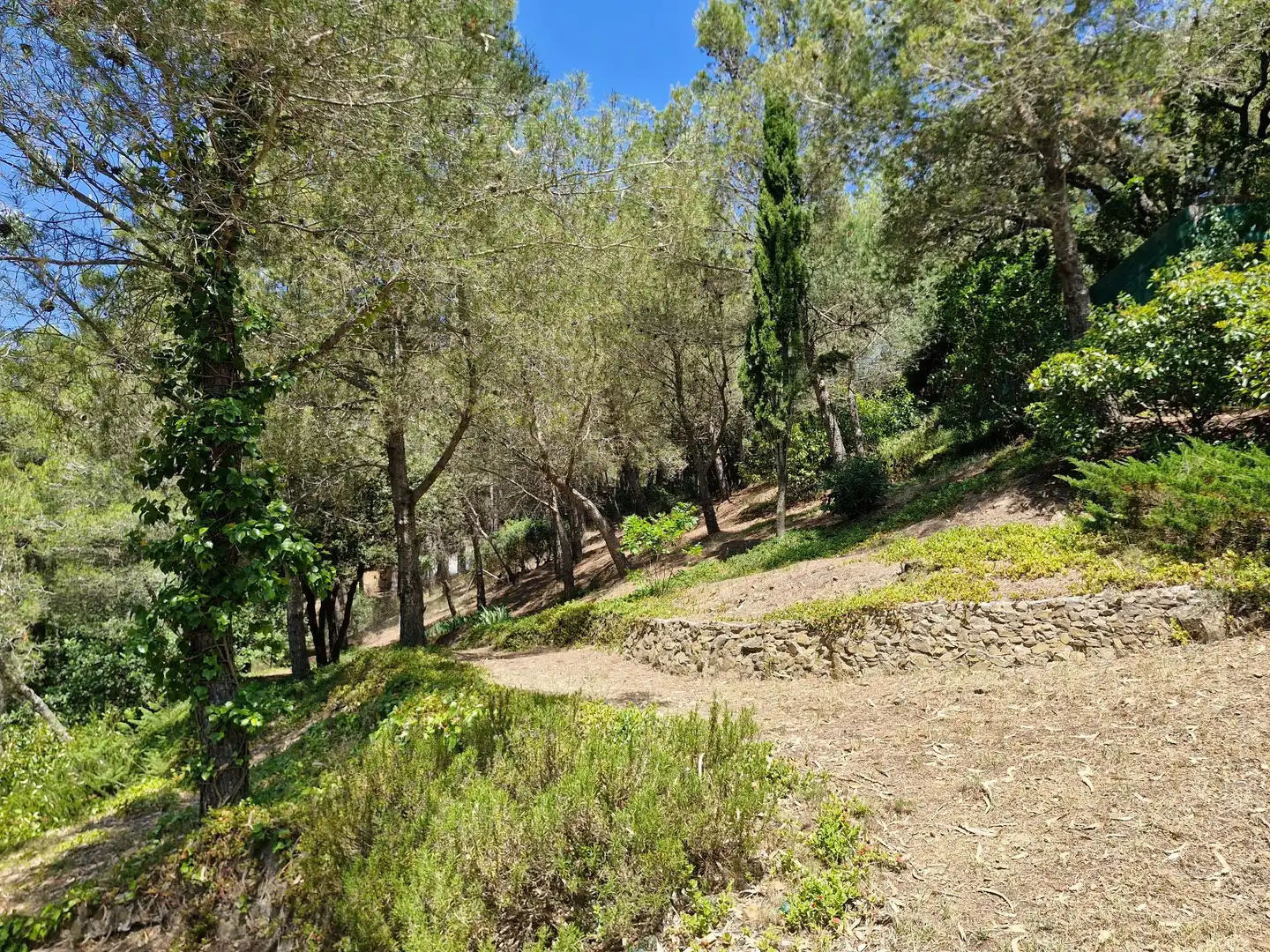 Houses for sale in Almoster  with Air Conditioner, Heating and Storage room