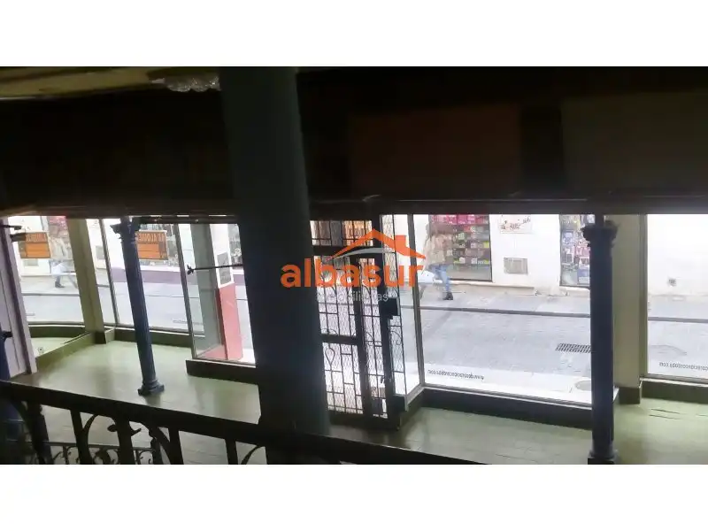 Local comercial en venda a Centro, imagen 2