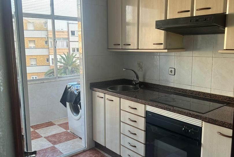 Foto 1 de Pis en venda a Calle de Álava, Pumarín, Asturias